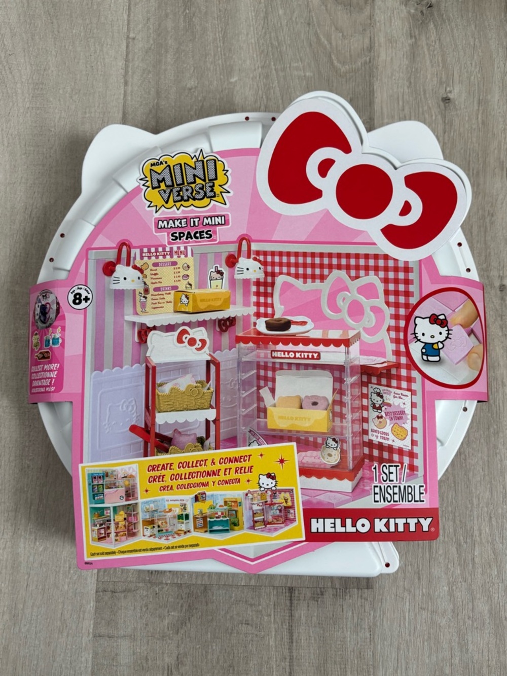 Hello Kitty Mini Spaces MGA's Miniverse